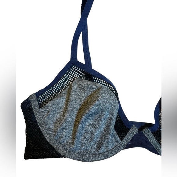 Addiction Sporty Underwire Bra 34B - Picture 6 of 9